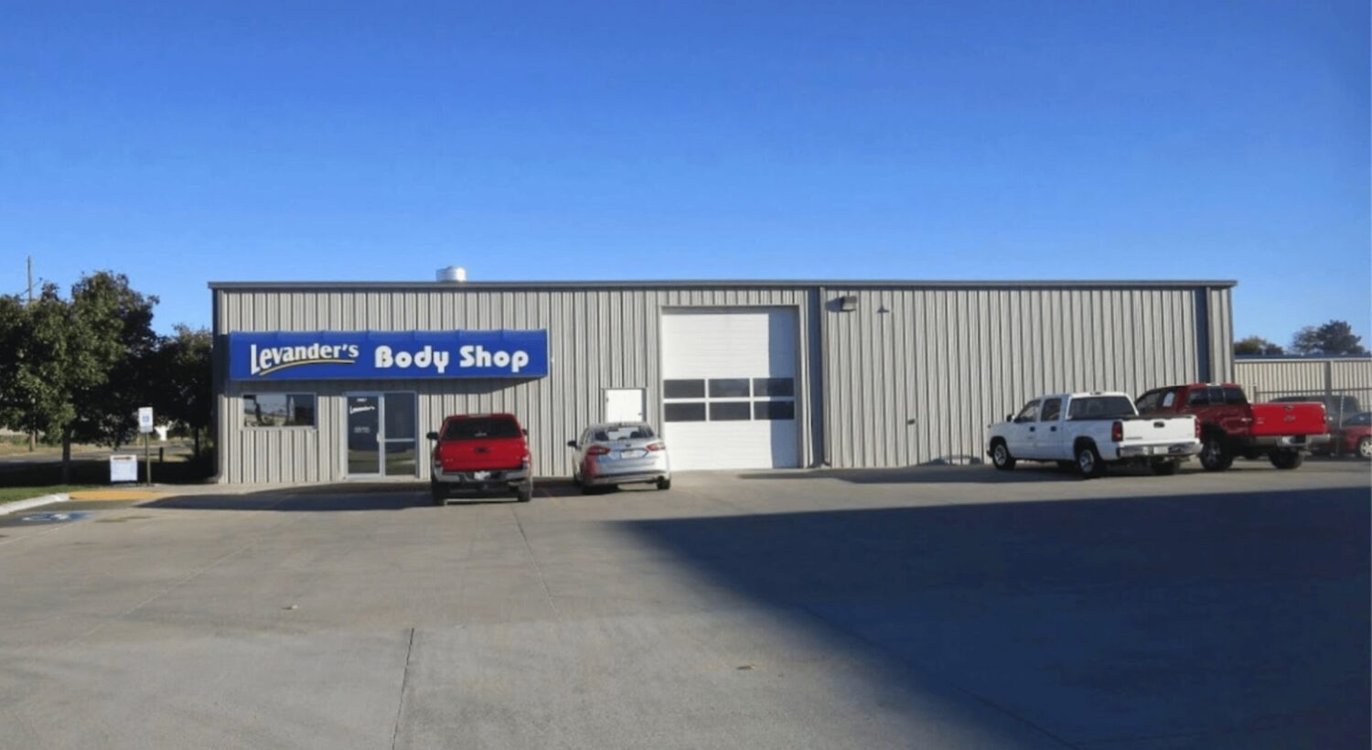 Kearney NE Levander Auto Body Shop